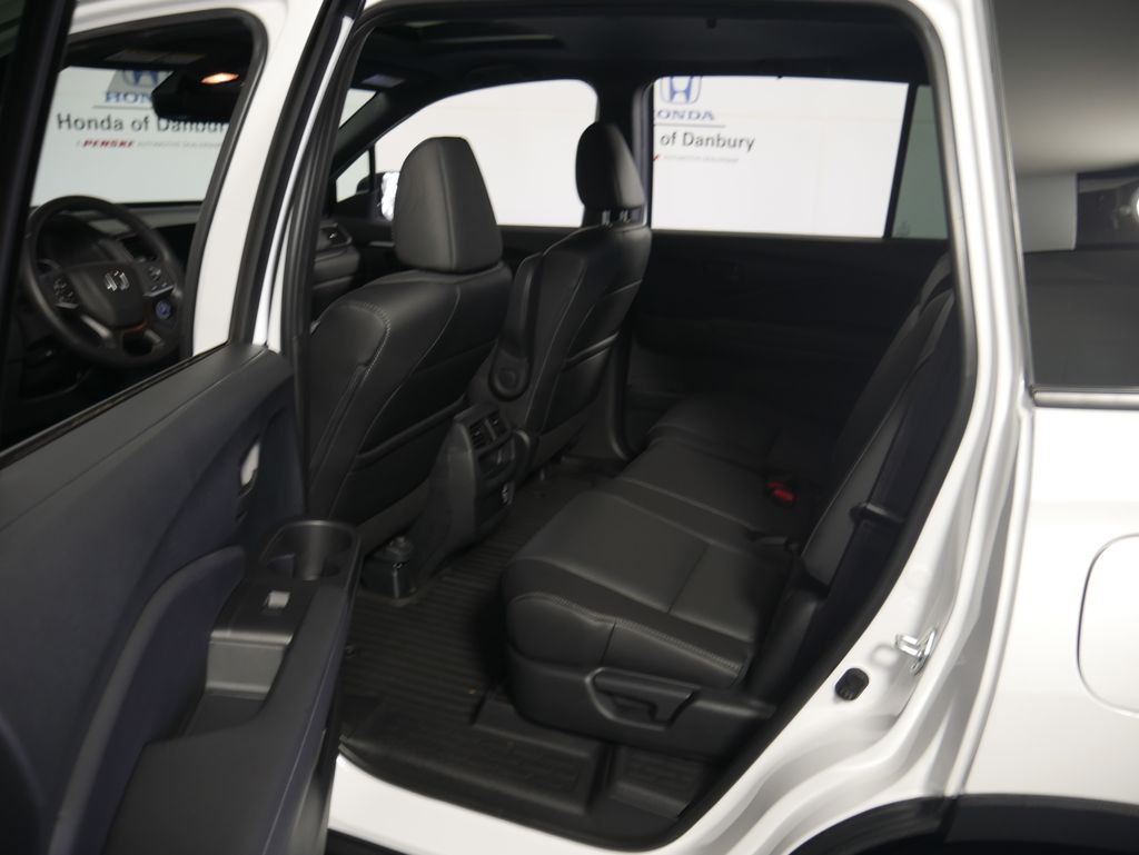 Thumbnail: 2022 Honda Passport - 16