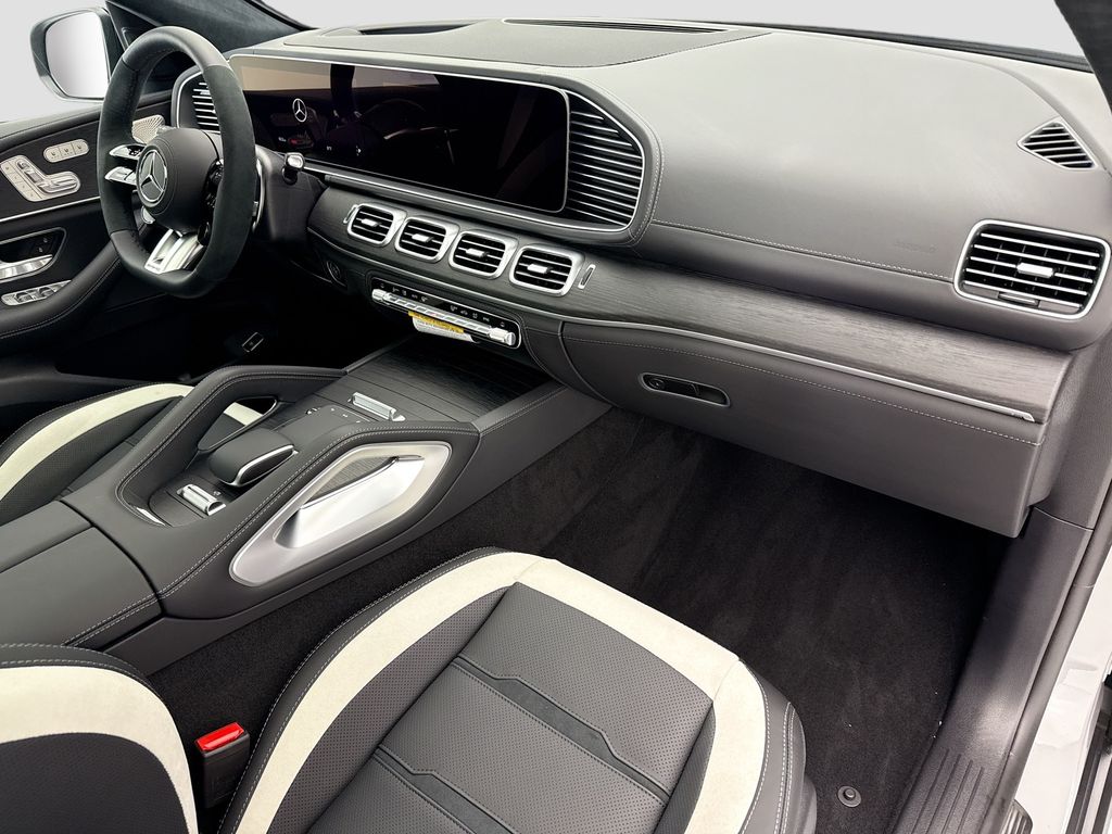 Thumbnail: 2026 Mercedes-Benz GLE - 16