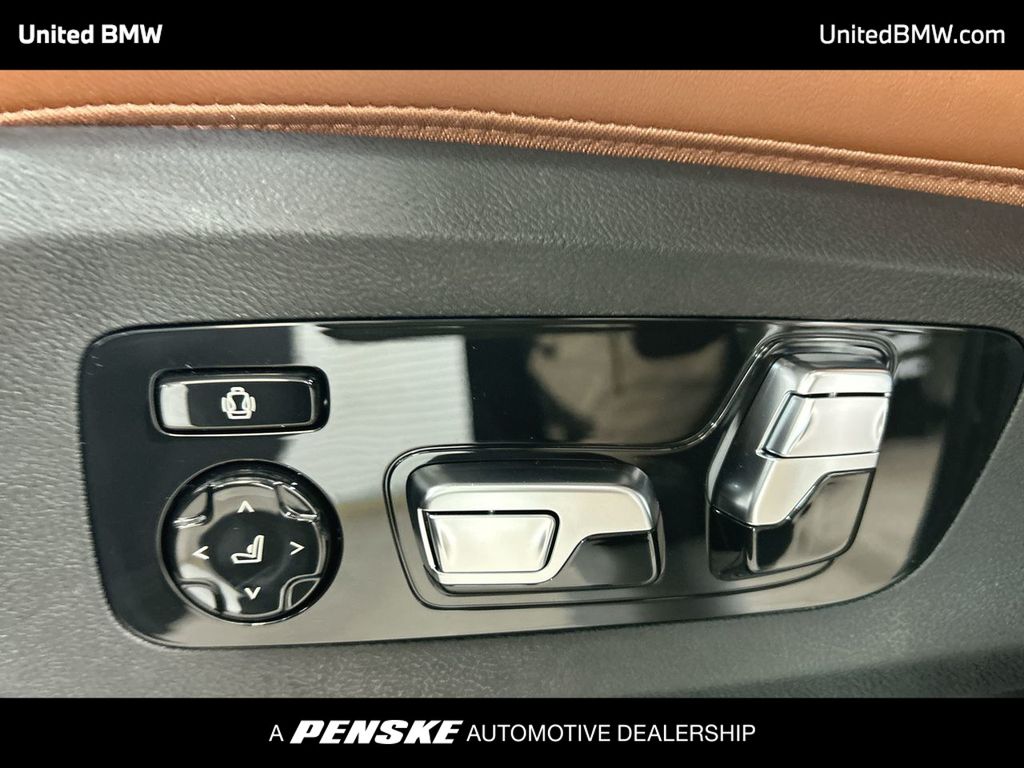 Thumbnail: 2026 BMW X5 - 12