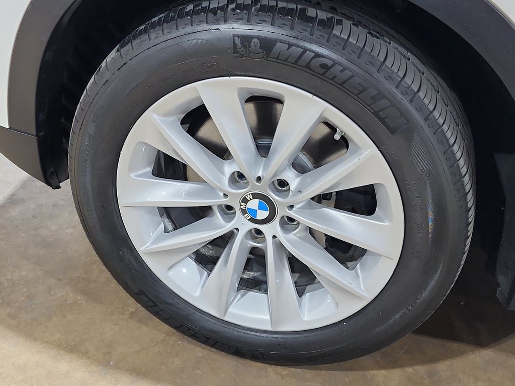 2017 BMW X3 xDrive28i photo
