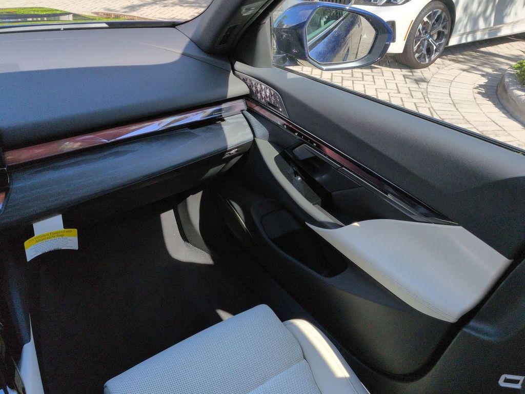 New 2027 Blue BMW 540i xDrive image 16
