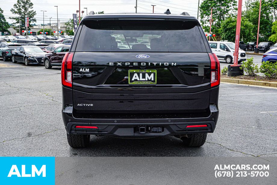 Used 2025 Black Ford Active image 11