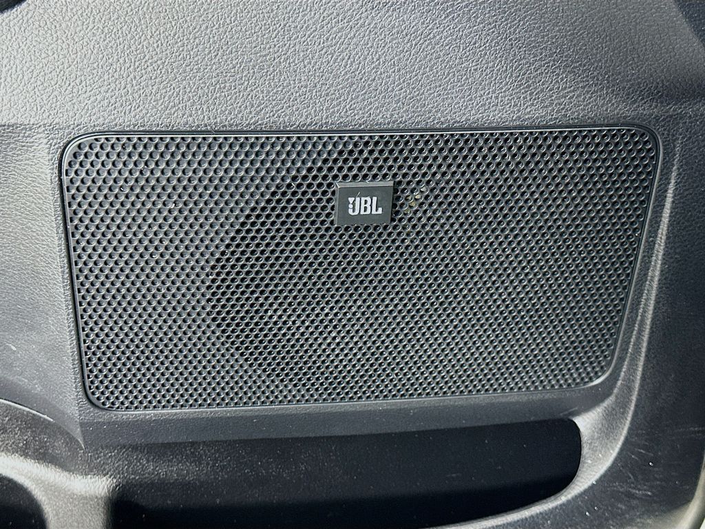 Thumbnail: 2018 Toyota Tundra - 18