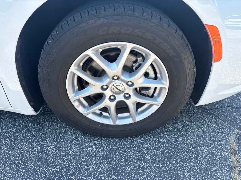 Used 2023 Chrysler Pacifica Van