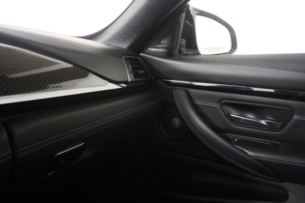 Thumbnail: 2016 BMW M4 - 29