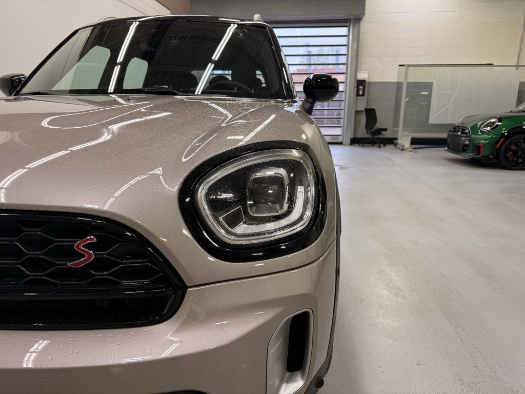 2022 MINI Cooper Countryman S 9