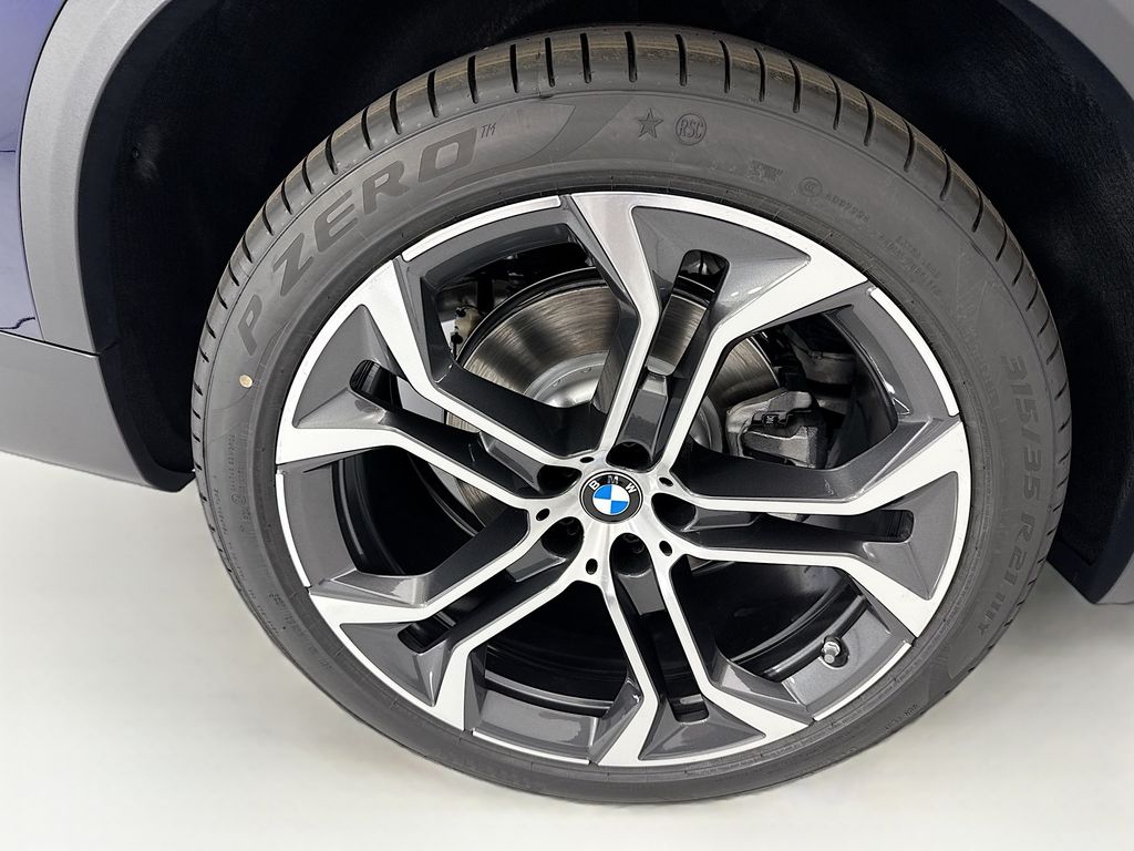 Thumbnail: 2026 BMW X5 - 32