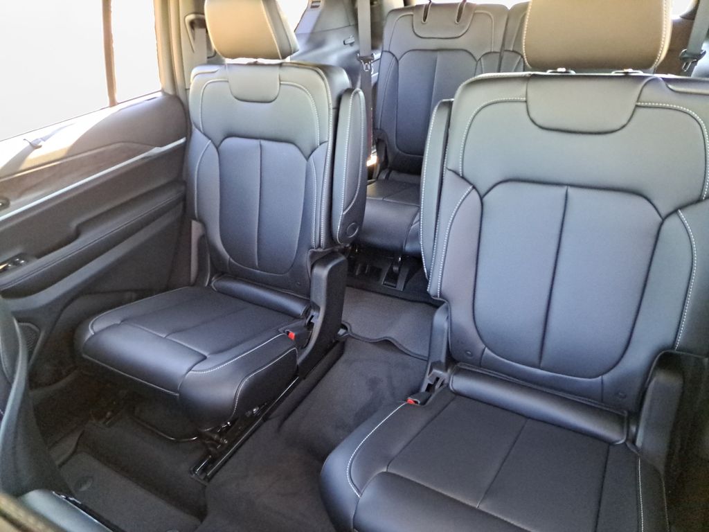 New Car 2025 Jeep Grand Cherokee L  Limited For Sale Under $50,000 In Austin, Texas