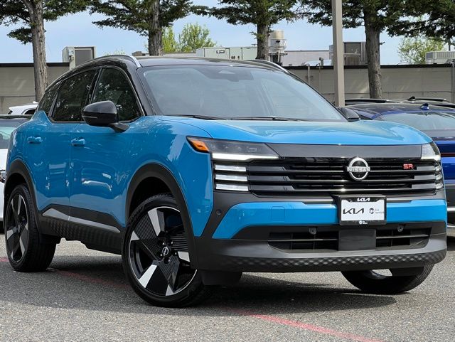 Arctic Ice Blue Metallic/Super Black 2025 Nissan Kicks SUV / Crossover All-Wheel Drive Continuously Variable Transmission