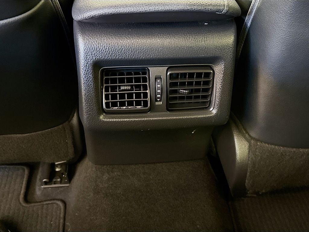 Thumbnail: 2021 Toyota Camry - 25