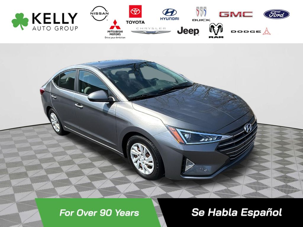 Machine Gray 2020 Hyundai Elantra SE FWD Sedan Front-Wheel Drive Continuously Variable Transmission