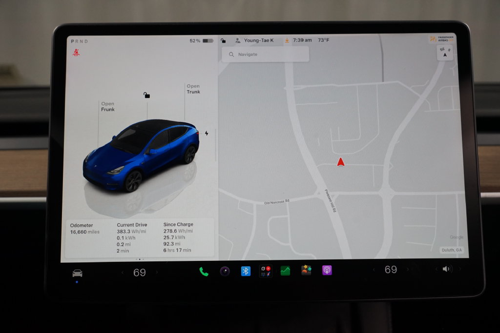 Thumbnail: 2025 Tesla Model Y - 17