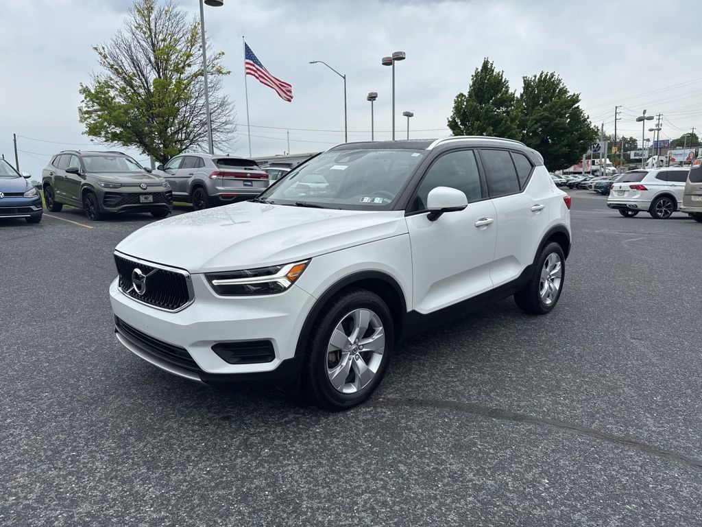 2020 Volvo XC40 Momentum - 9