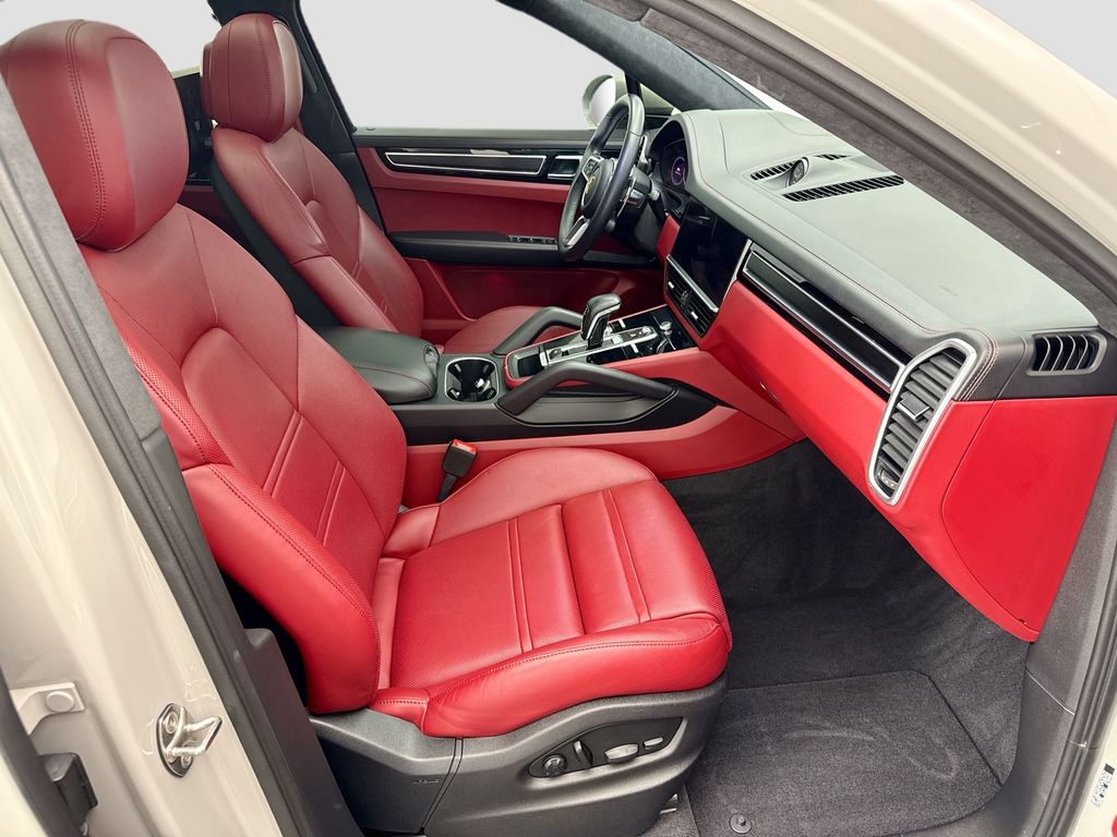 Thumbnail: 2023 Porsche  - 22