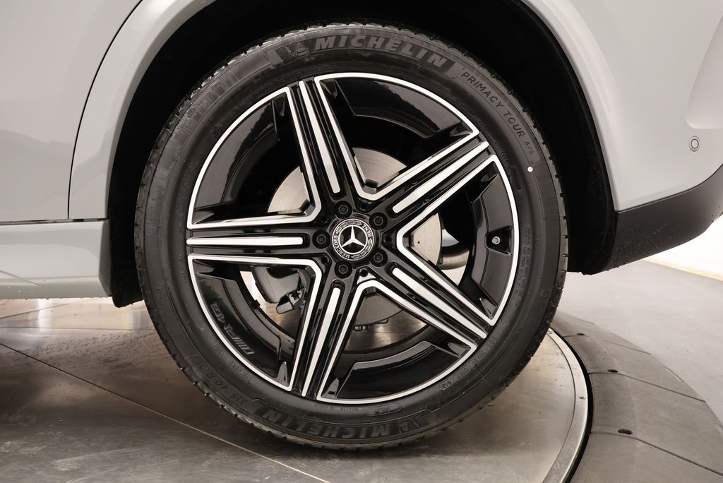 Thumbnail: 2026 Mercedes-Benz GLE - 12