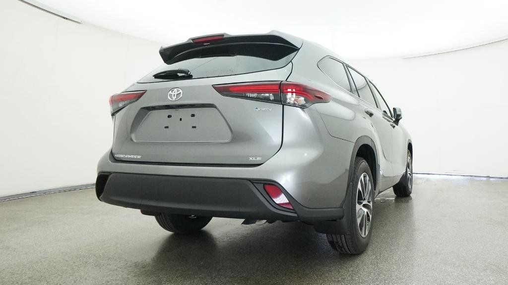 Thumbnail: 2026 Toyota Highlander - 12