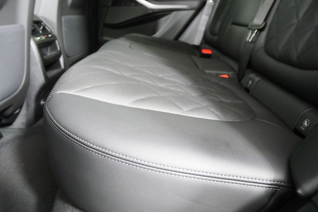 Thumbnail: 2026 BMW X5 - 14