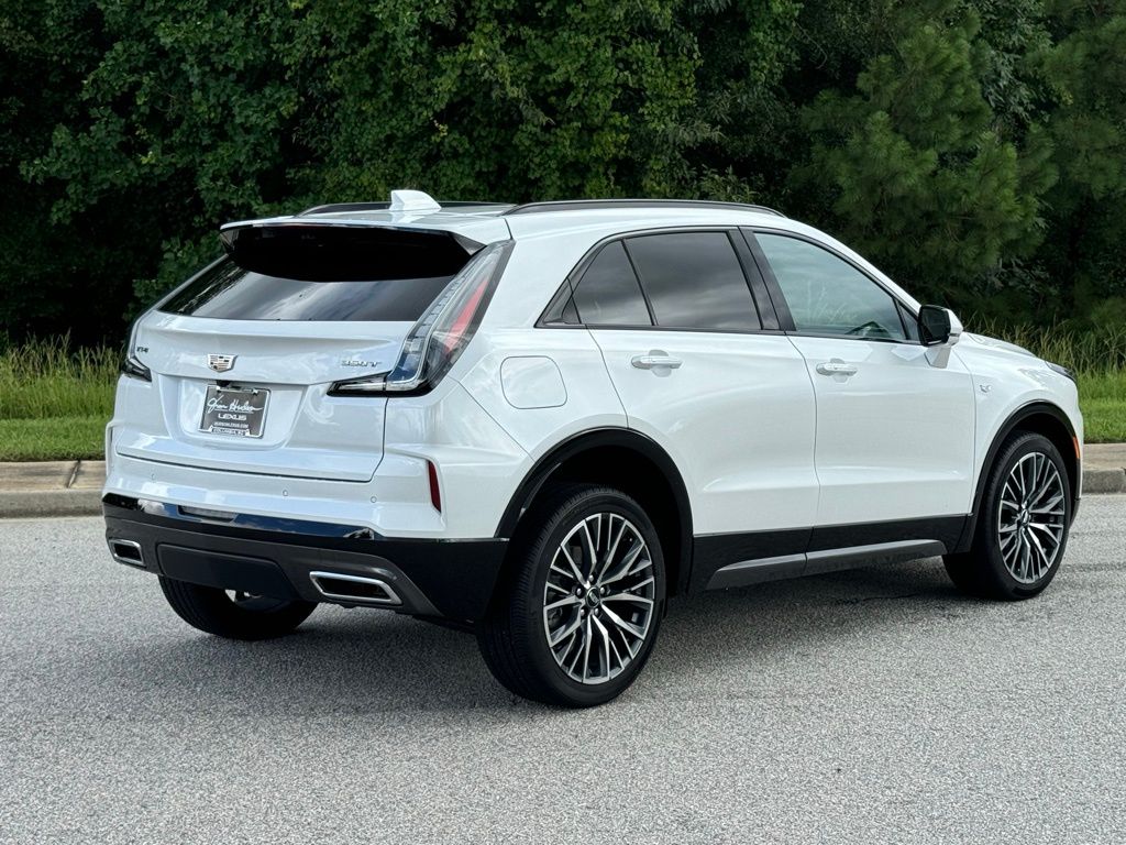 2024 Cadillac XT4 Sport 14