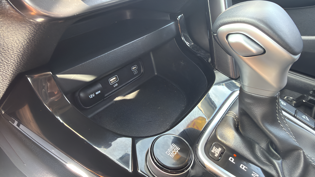 Used 2025 Kia Seltos SUV