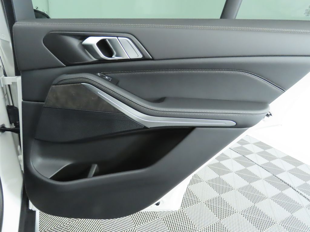 Thumbnail: 2025 BMW X5 - 28