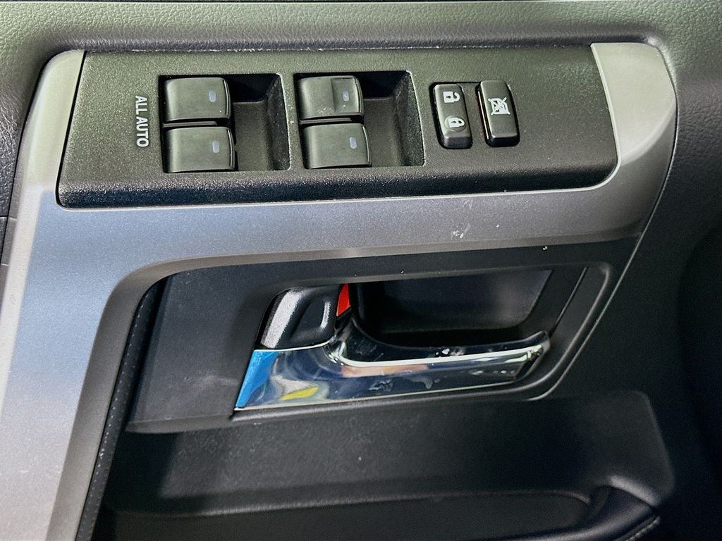 Thumbnail: 2023 Toyota 4Runner - 17