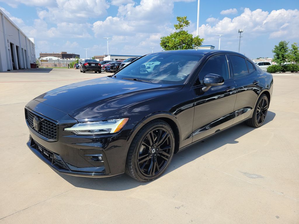 2024 Volvo S60 B5 Plus Black Edition FWD   