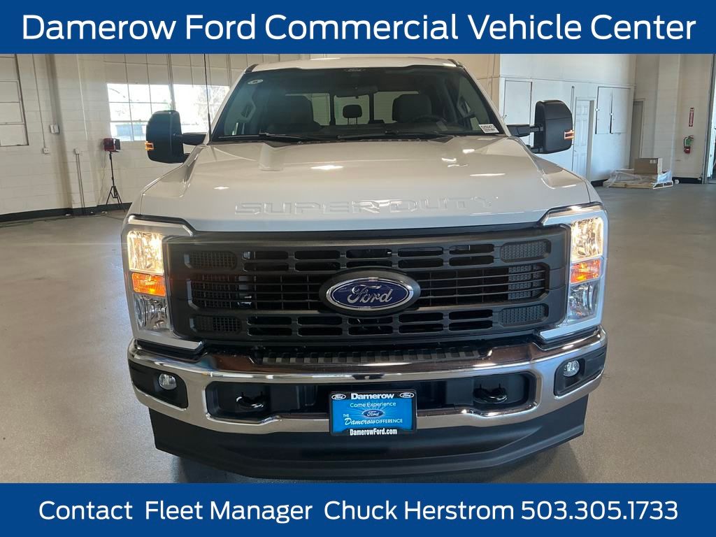 2025 Ford F-350SD  photo