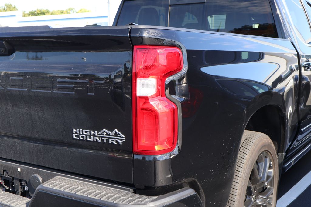Thumbnail: 2024 Chevrolet Silverado 1500 - 8