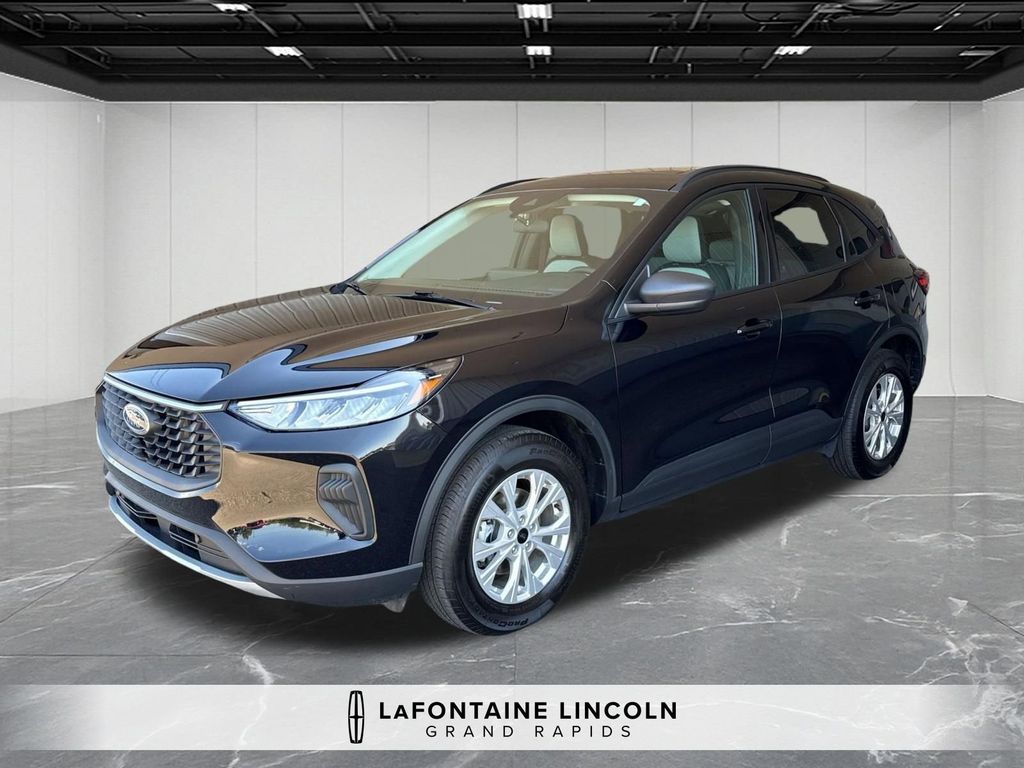Agate Black Metallic 2025 Ford Escape Active AWD SUV / Crossover All-Wheel Drive 8-Speed Automatic