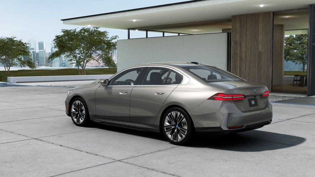 Thumbnail: 2026 BMW i5 - 26