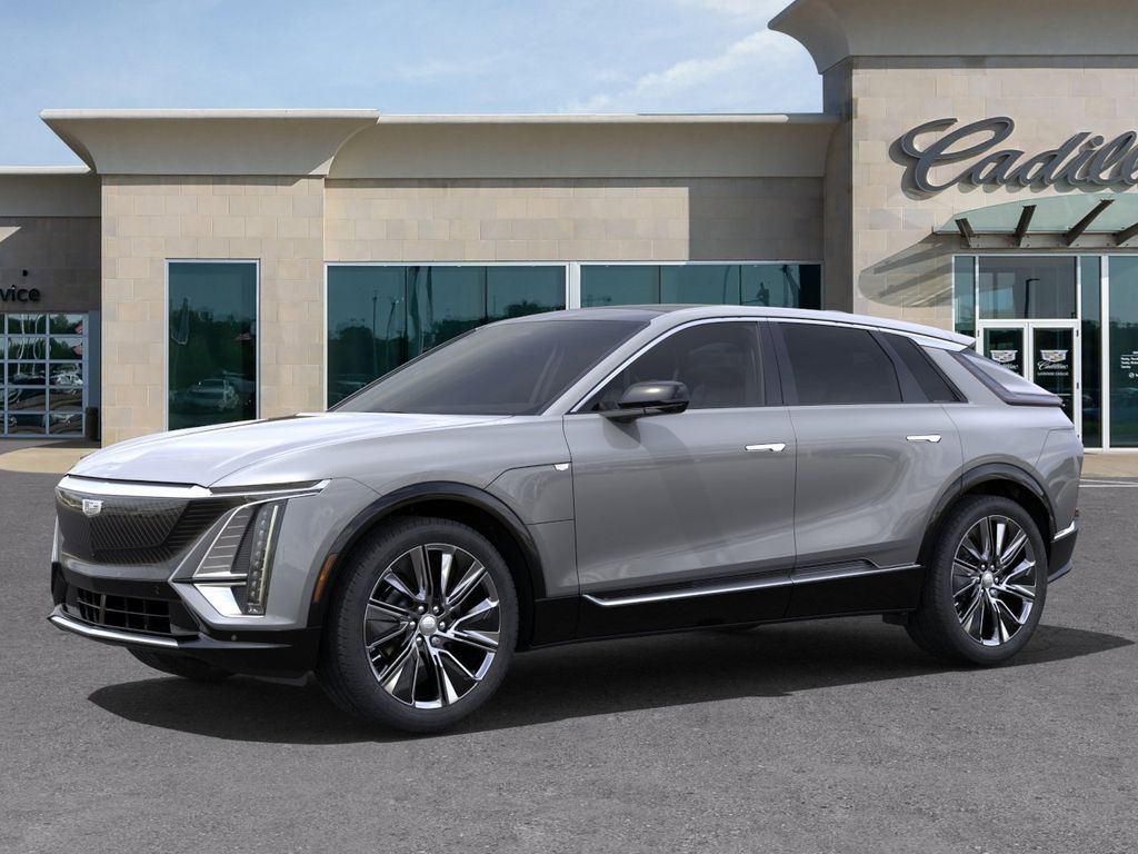 2024 Cadillac LYRIQ Luxury 2