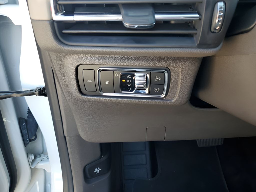 Used Car 2020 Lincoln Corsair  Reserve For Sale Under $30,000 In Austin, Texas