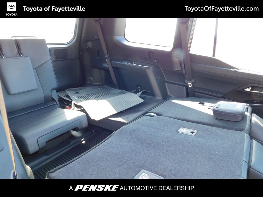 Thumbnail: 2025 Lexus GX - 5