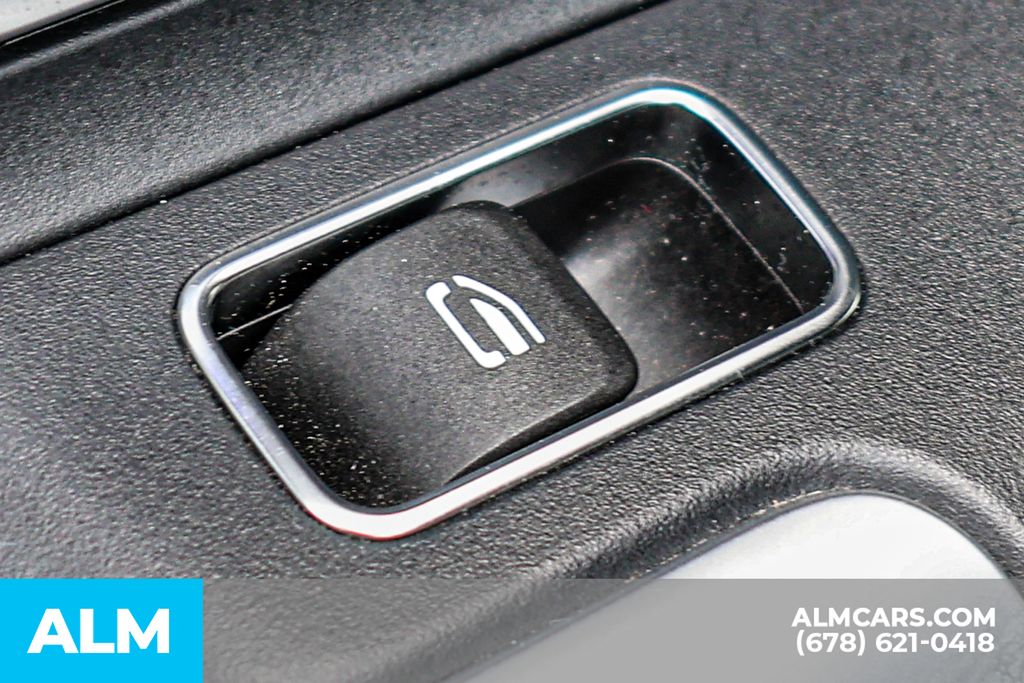 Used 2025 Black Mercedes-Benz GLA 250 image 55