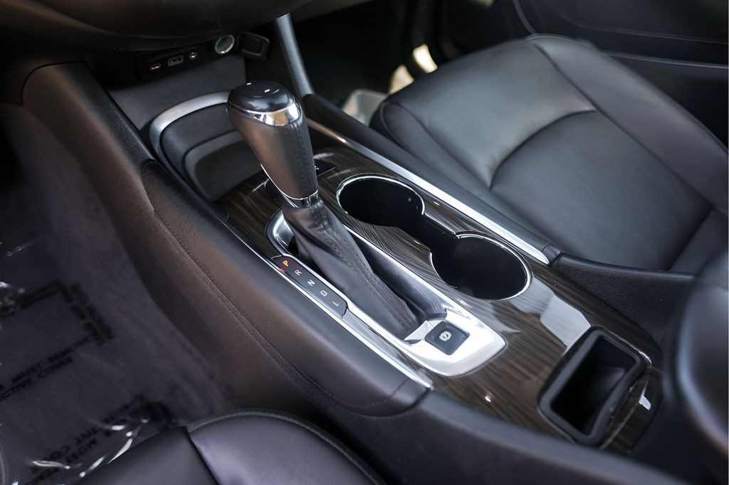 Used Car 2019 Chevrolet Malibu  Premier For Sale Under $20,000 In Austin, Texas