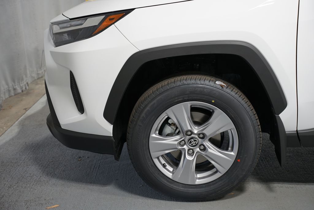 Thumbnail: 2025 Toyota RAV4 - 5