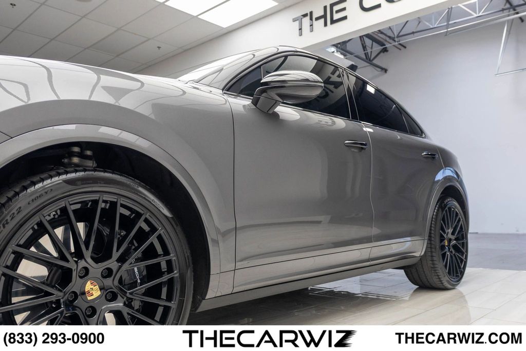 2023 Porsche Cayenne Coup Turbo - Photo 11