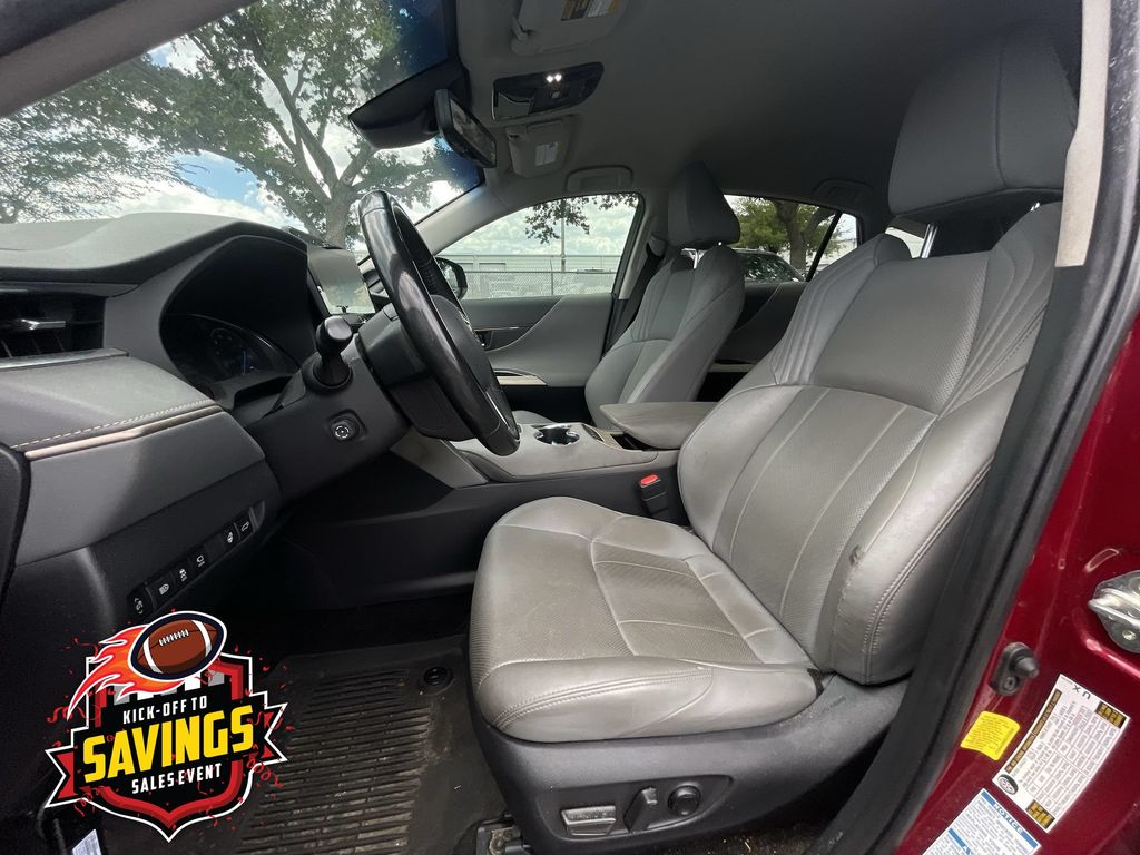 Used 2022 Toyota Venza SUV