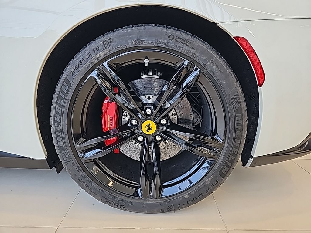 2019 Ferrari GTC4Lusso V12 12