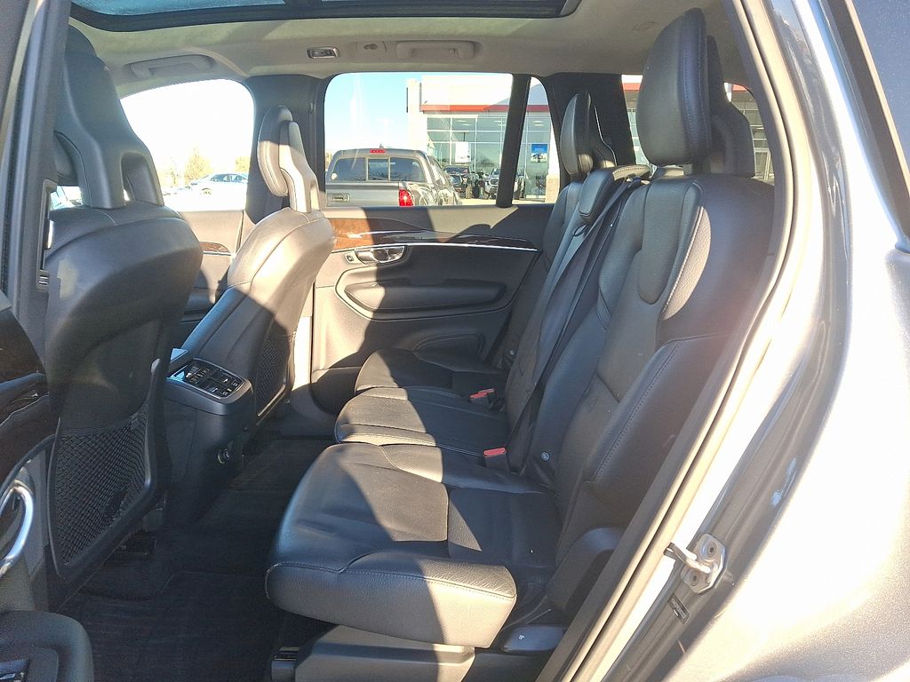 Thumbnail: 2016 Volvo XC90 - 9