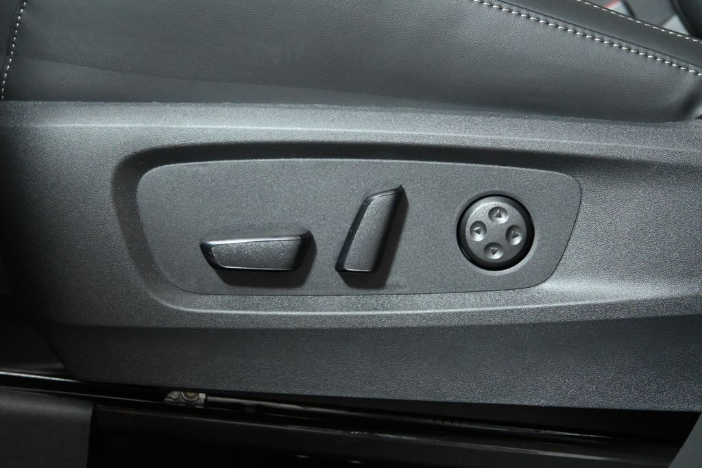 2025 INFINITI QX60 Luxe 22