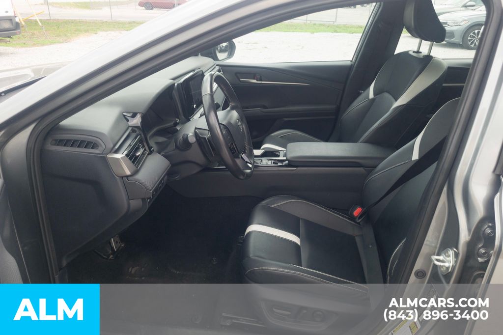 Used 2025 Heavy Metal Toyota SE image 6