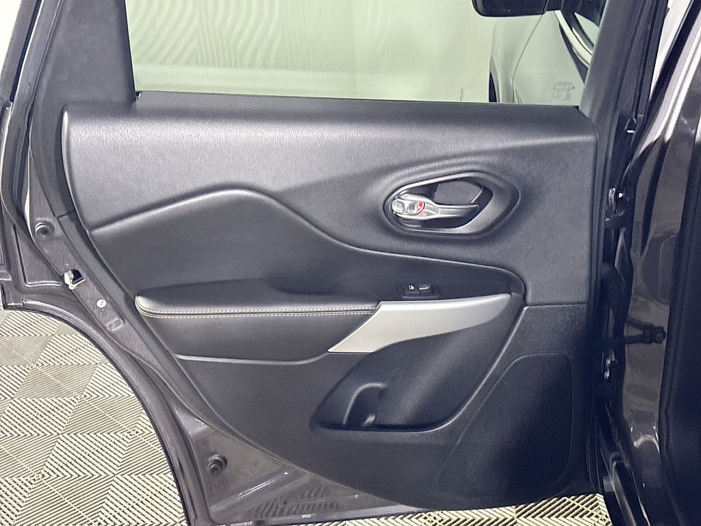 2018 Jeep Cherokee Latitude Plus