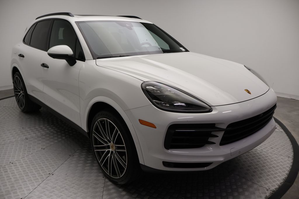 Thumbnail: 2023 Porsche Cayenne - 6