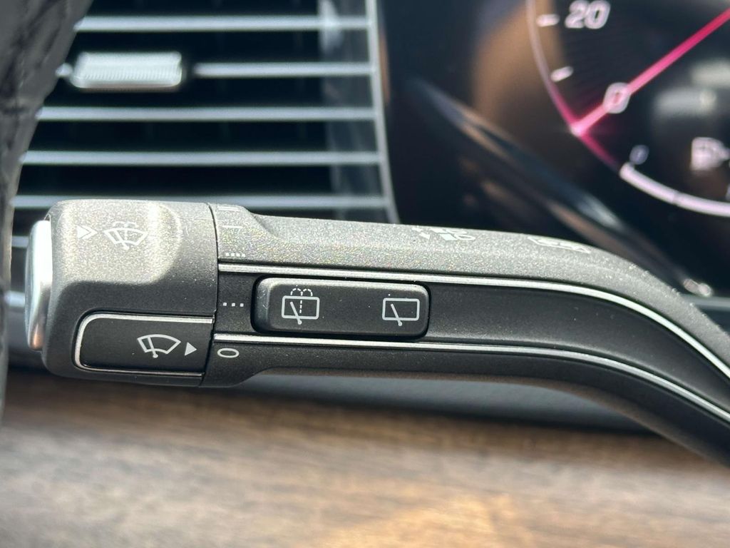 2025 Mercedes-Benz GLS 450 4MATIC 17