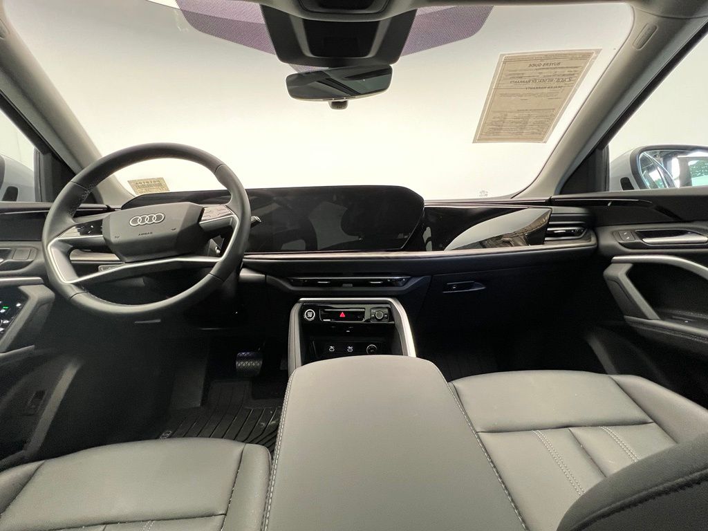 Thumbnail: 2025 Audi Q5 - 10