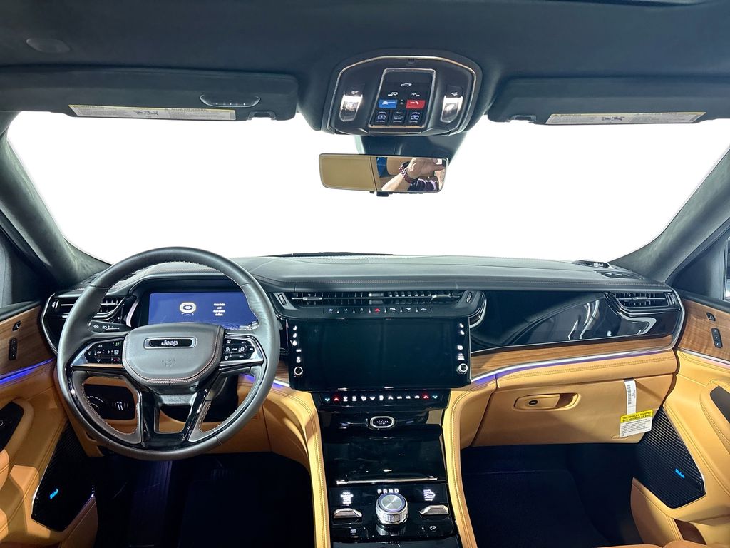 2026 Jeep Grand Cherokee Summit