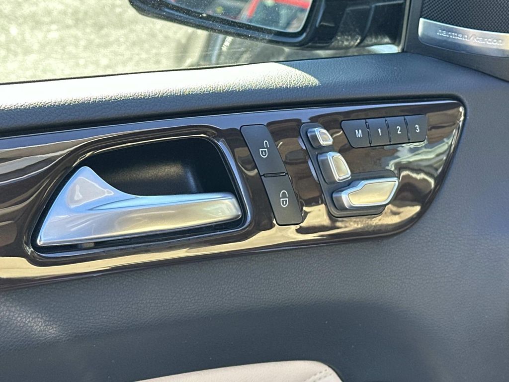 Thumbnail: 2018 Mercedes-Benz GLS - 31