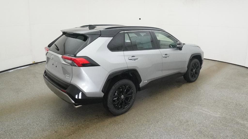 Thumbnail: 2025 Toyota RAV4 - 24