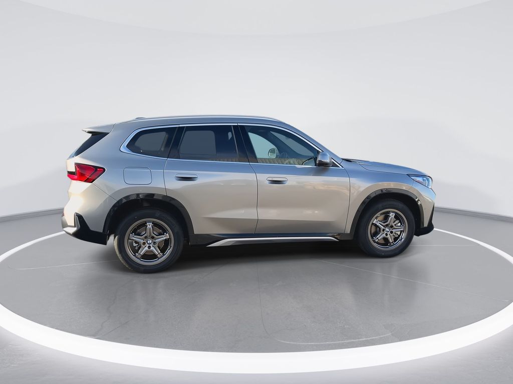 2025 BMW X1 xDrive28i 9